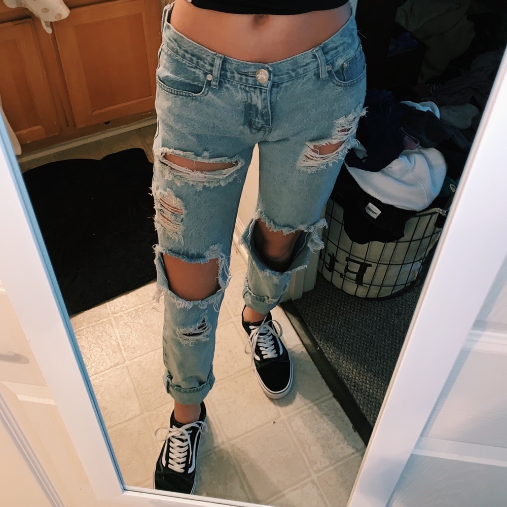 One Teaspoon medium rise jeans— “awesome baggies”